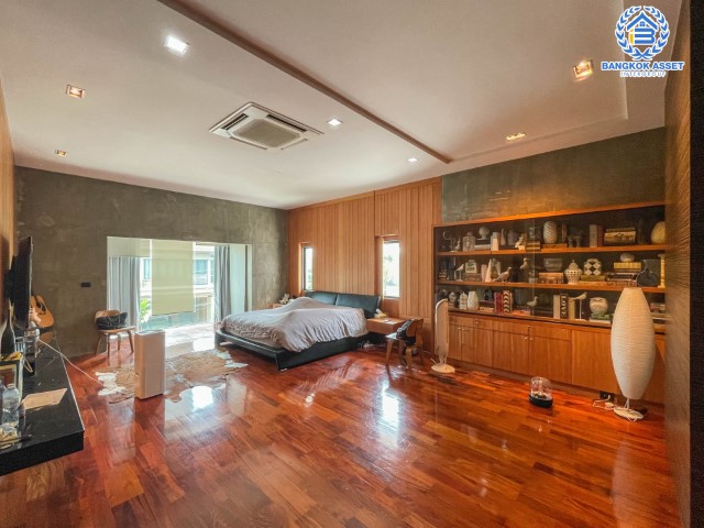 *****บ้านเดี่ยวมือสองย่านกรุงเทพฯ ม.เศรษฐสิริ ราชพฤกษ์-จรัญฯ เนื้อที่กว้างขวางมากถึง 105 ตร.ว. ฟังก์ชัน 3 ห้องนอน 3 ห้องน้ำ ที่จอดรถ 2 คัน บ้านจากผู้พัฒนาโครงการ Sansiri ตั้งบนทำเลแห่งการเดินทาง เชื่อมต่อถนนราชพฤกษ์, ถนนจรัญสนิทวงศ์, ถนนพรานนก, ถนนบรมราชชนี